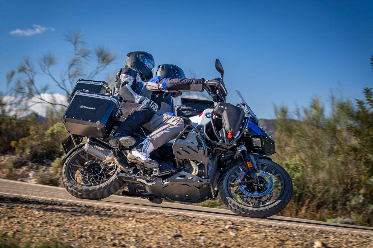 AKTIVKOMFORT Passenger Seat with Seat Heating Smart Plug & Play R 1300 GS Adventure - standard - black