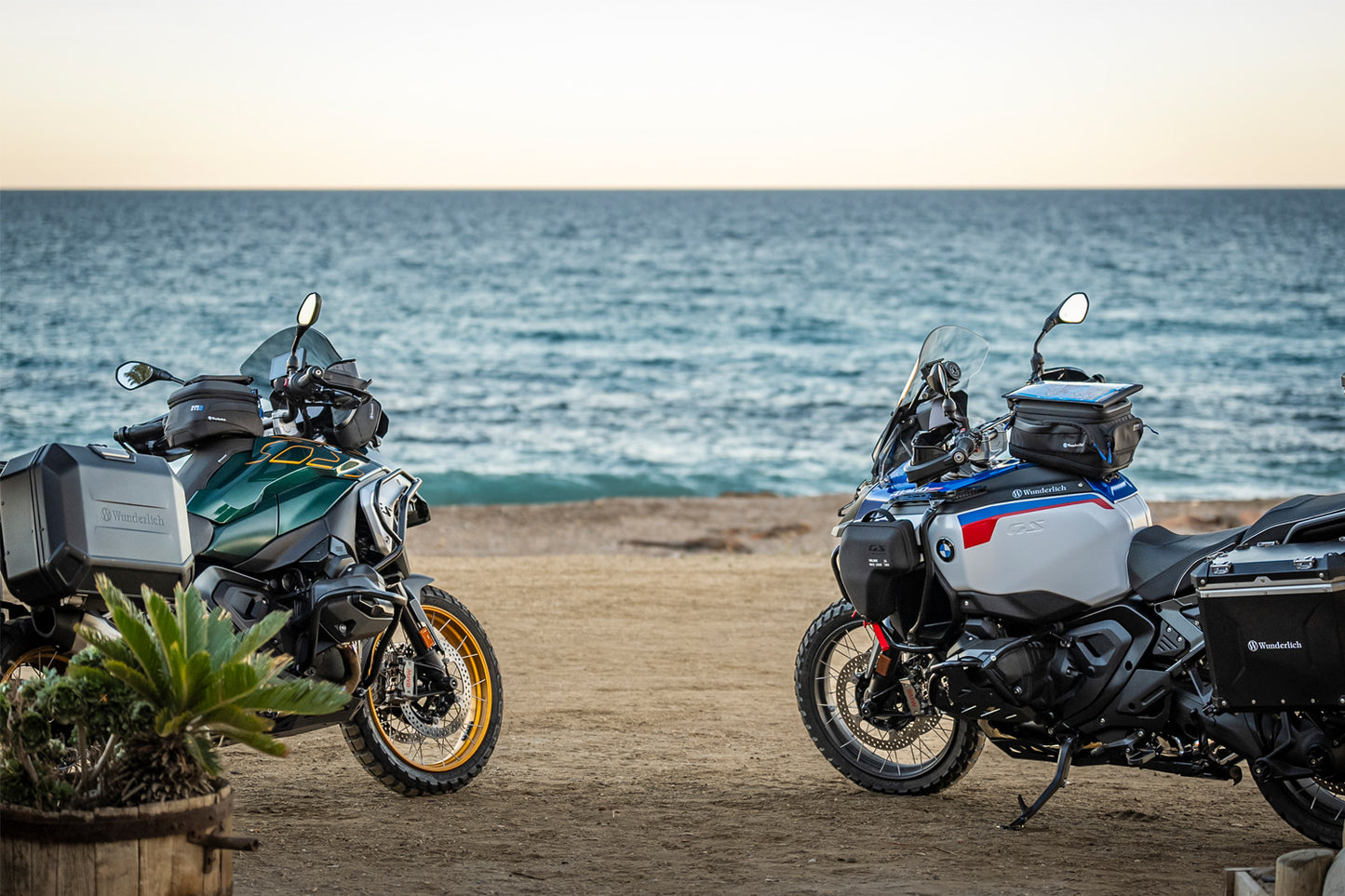 reinforcement bar for the original engine protection bar R 1300 GS and GS Adventure - black