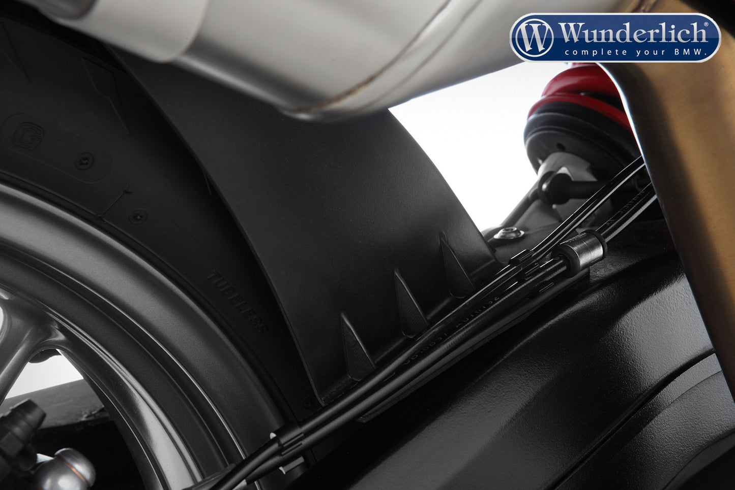 XTREME rear hugger - black