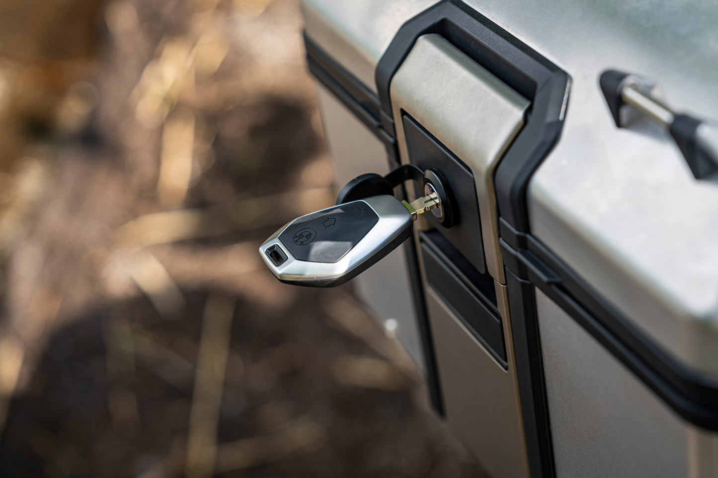 Topcase X-CASE X55 lockable - black