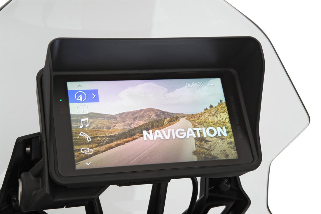 Smartphone Mounts vs Dedicated GPS Units: What’s Best for Motorcycle Touring?