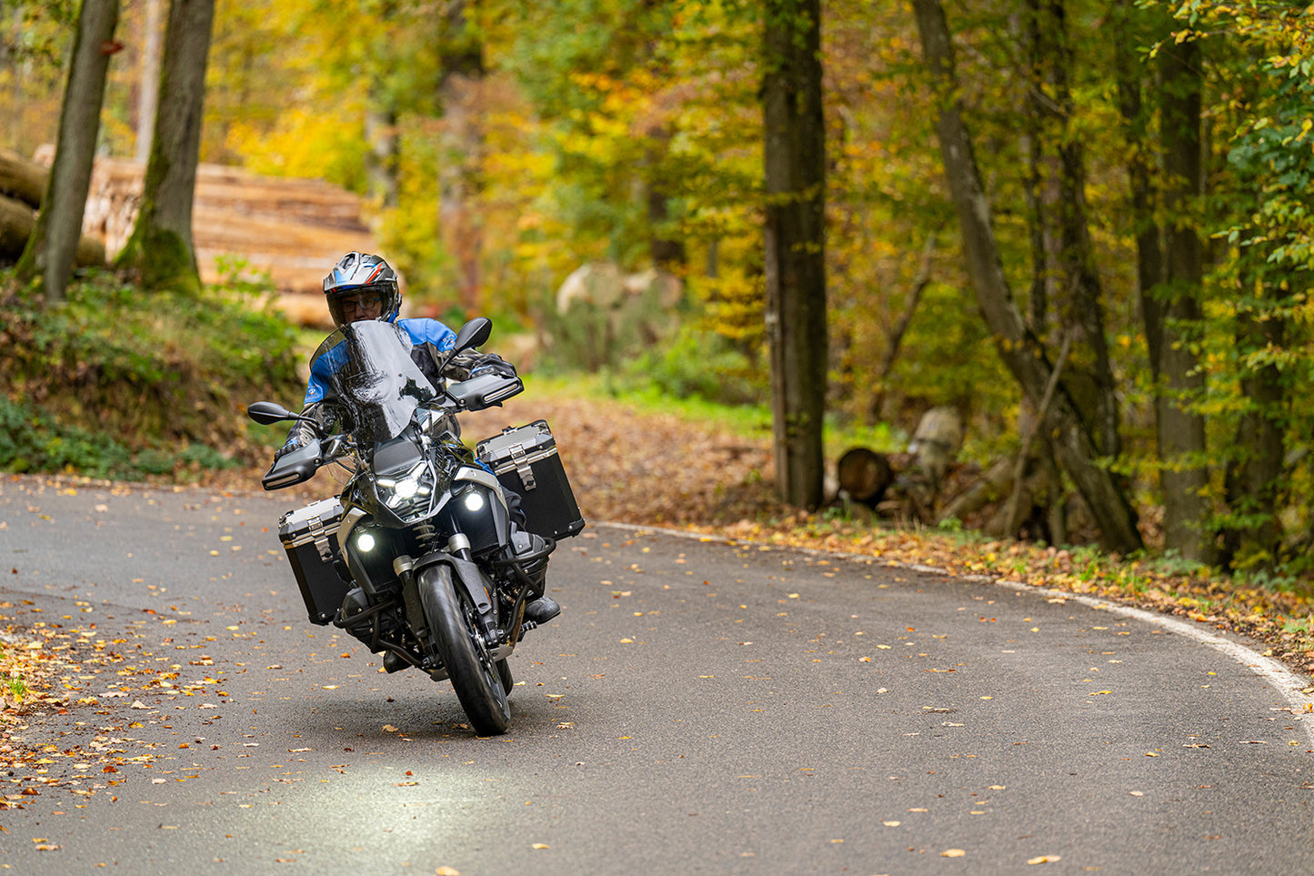 ULTIMATE Engine Protection Bar - black