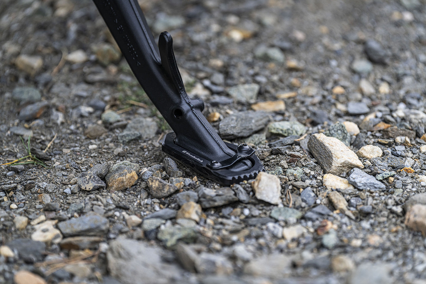 side stand enlarged support - black