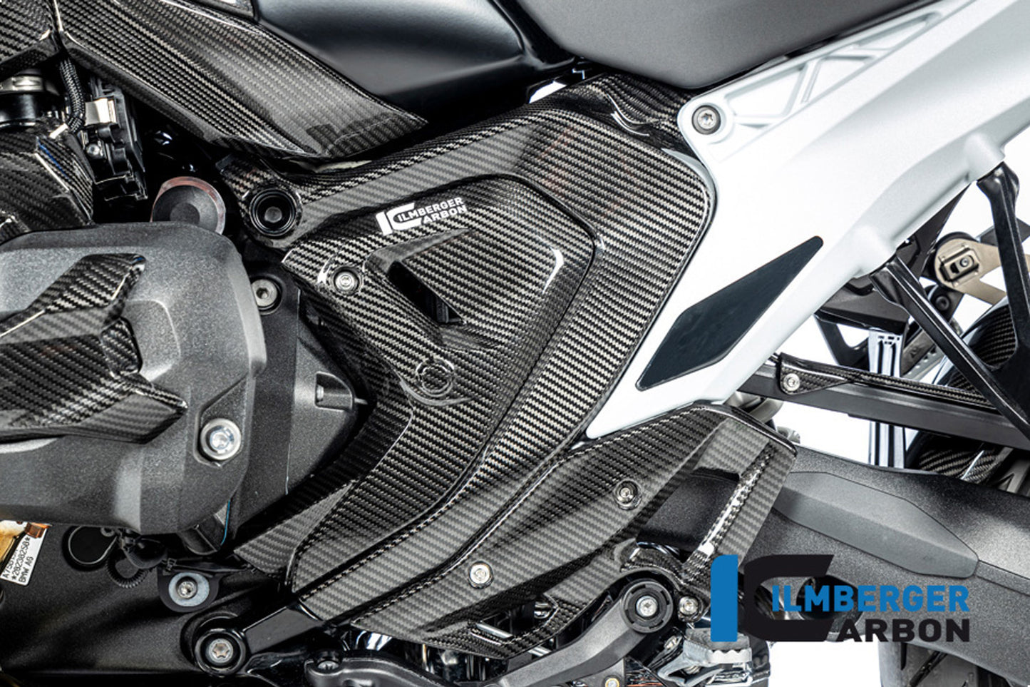 Ilmberger Frame cover R 1300 GS + Adventure - left - carbon - glossy