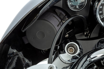 Loudspeaker/bottle holder for HIGHWAY cockpit fairing R 18