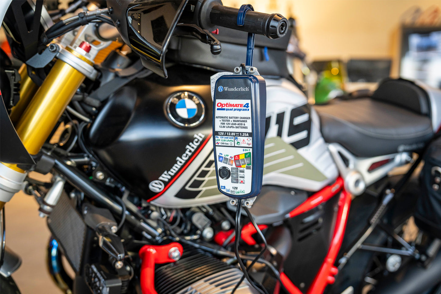 Wunderlich Edition Battery Charger Optimate 4 Quad-Program Canbus Edition
