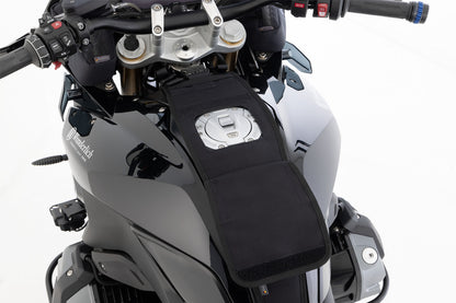 mounting system for ELEPHANT tank bag - black