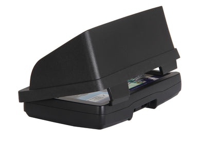 Glare shield for BMW Navigator V [Black]