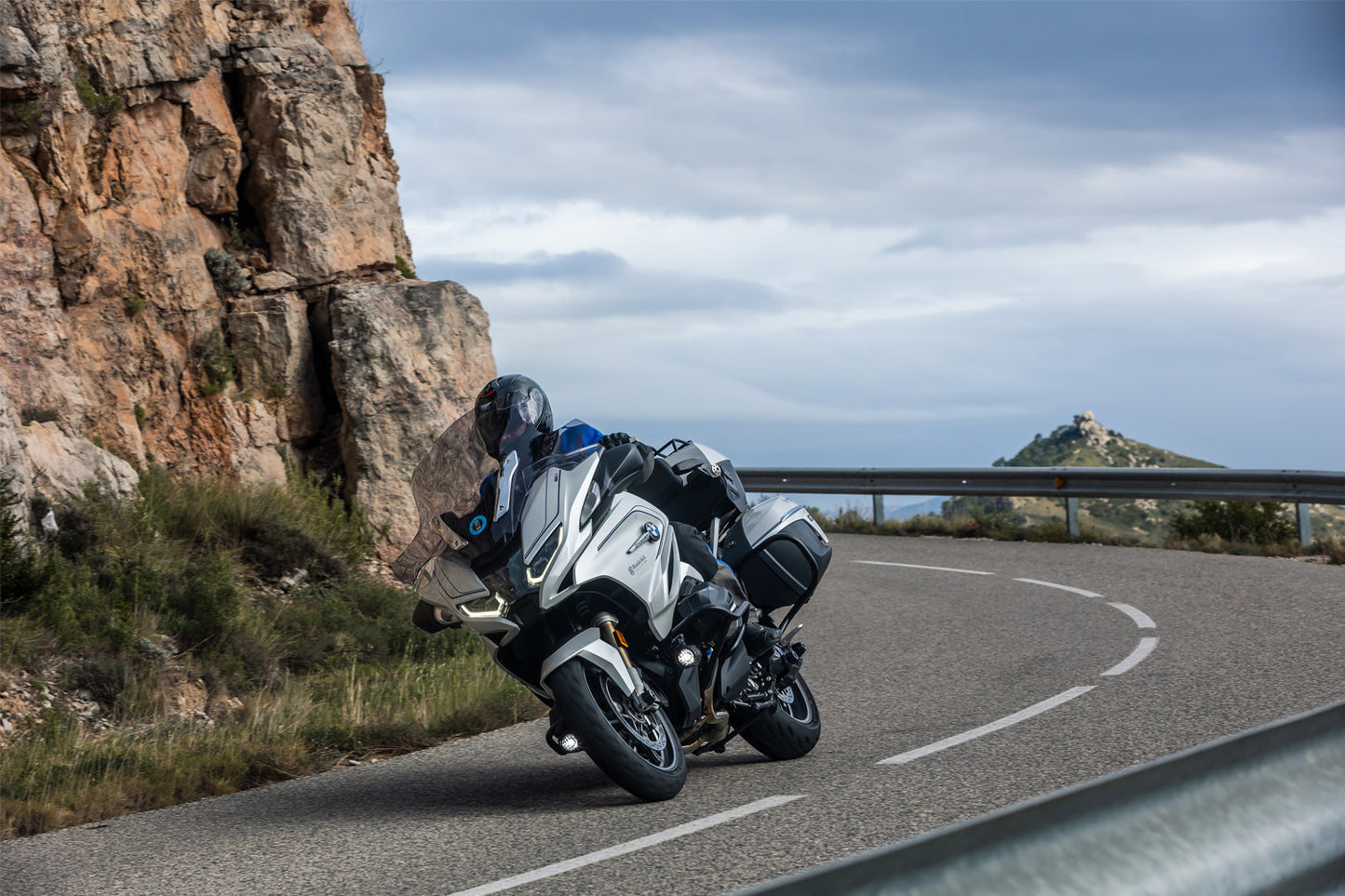 Base holder for original Navigator R 1250 RT - black