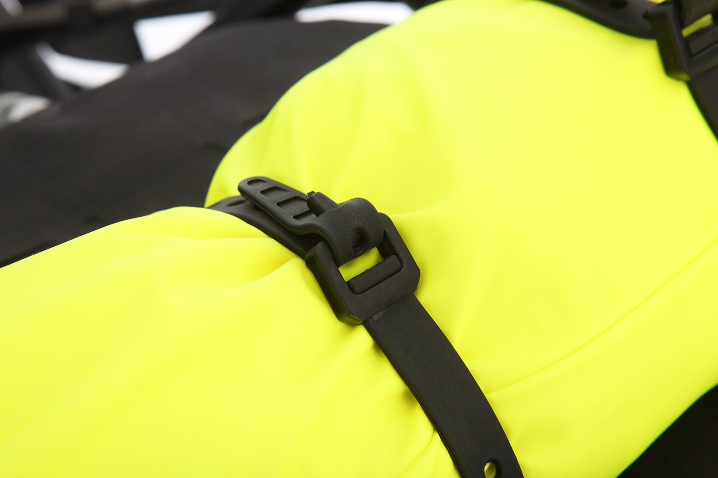 Tightening strap