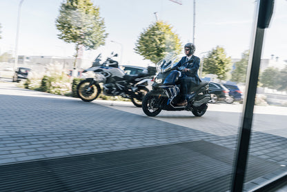 VARIO windshield adjustment