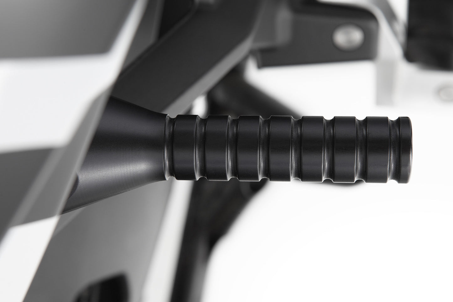 fold-away lifting handle - black