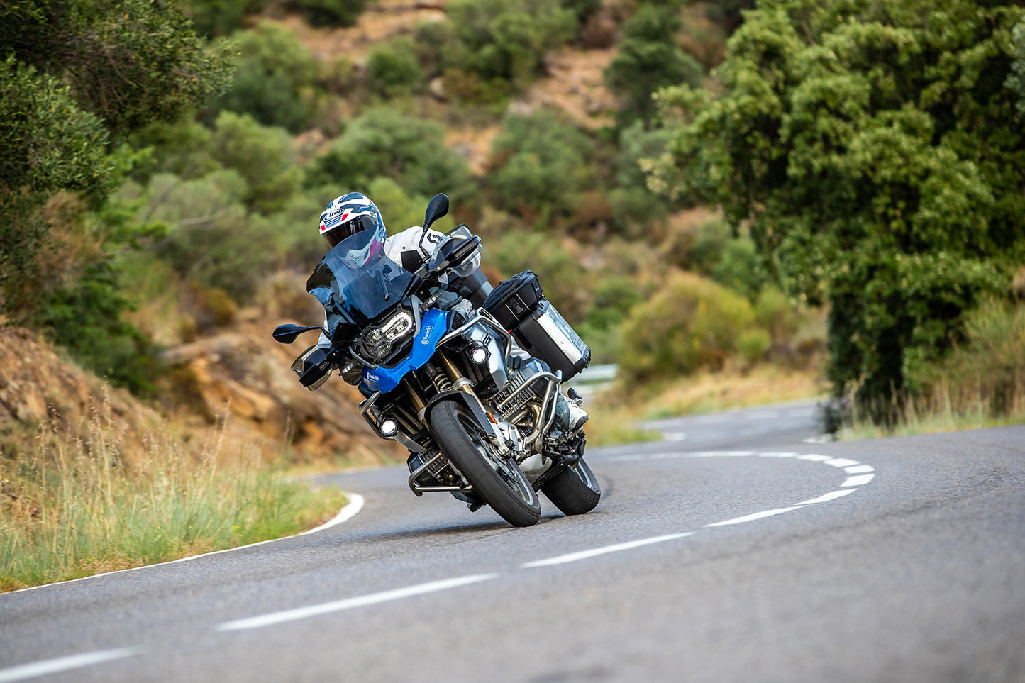 Engine protection bar R 1250 GS – stainless steel