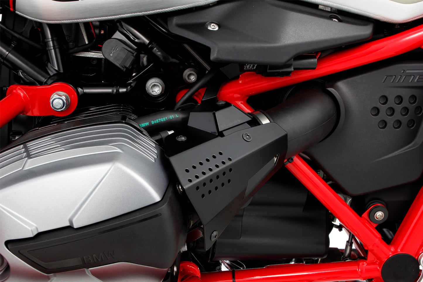 Fuel injection system cover - Set - black