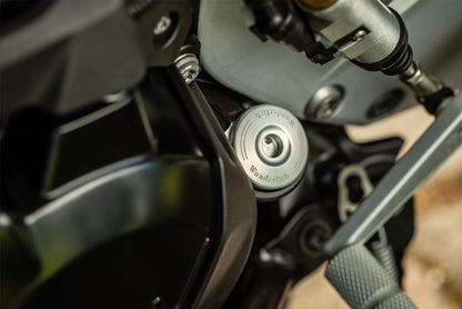 Secure oil plug with dipstick - titanium