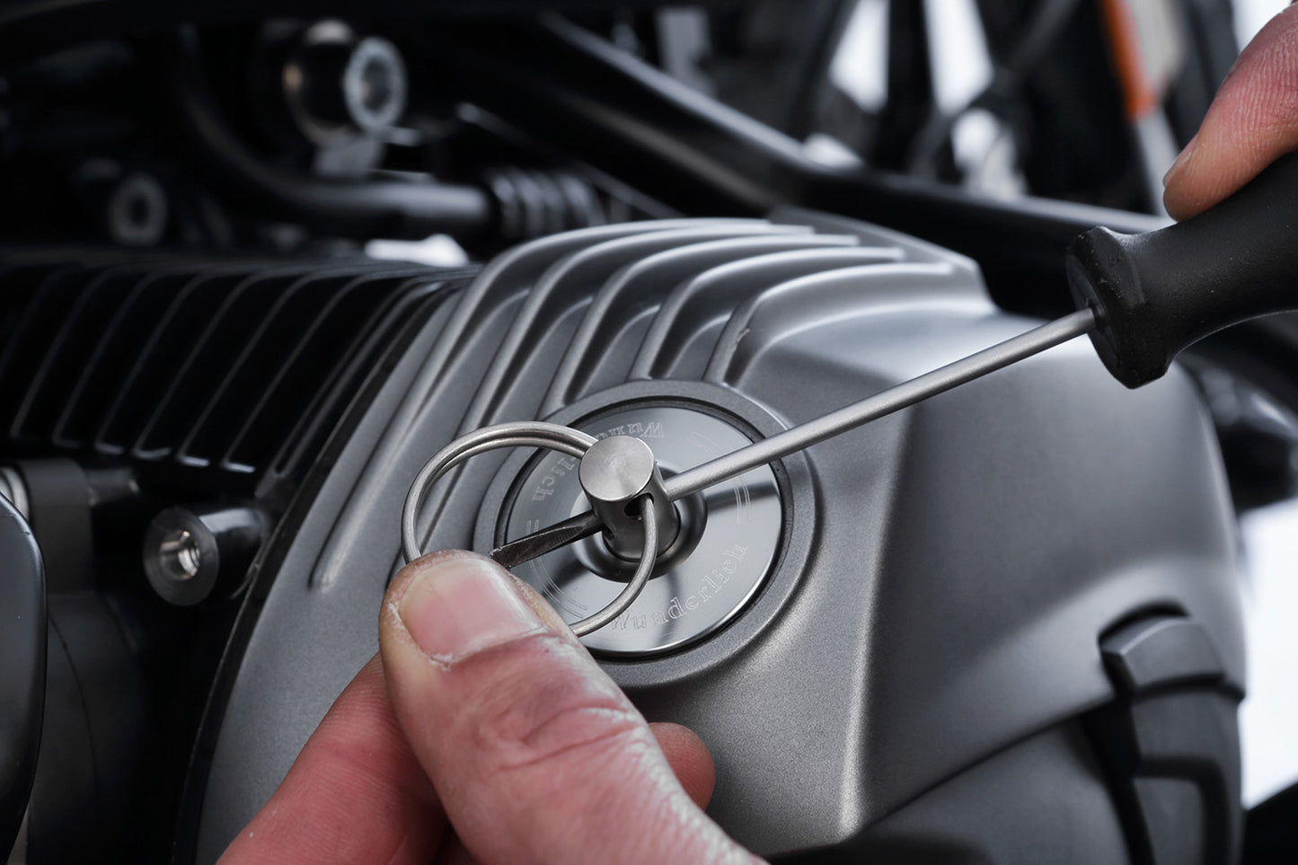 Safety oil filler plug  titanium