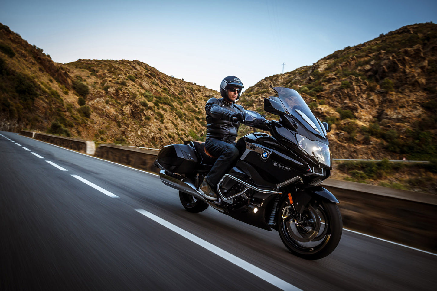 Brake lever lowering