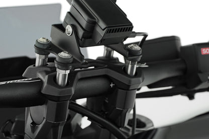 Special screws for 40mm handlebar riser with navigation