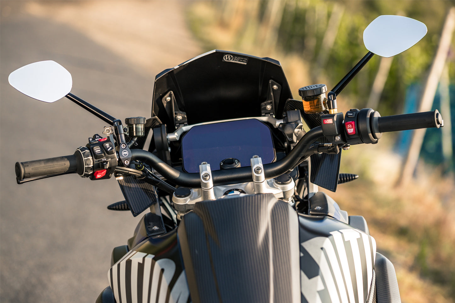 Tube-style handlebar - pre-drilled - black