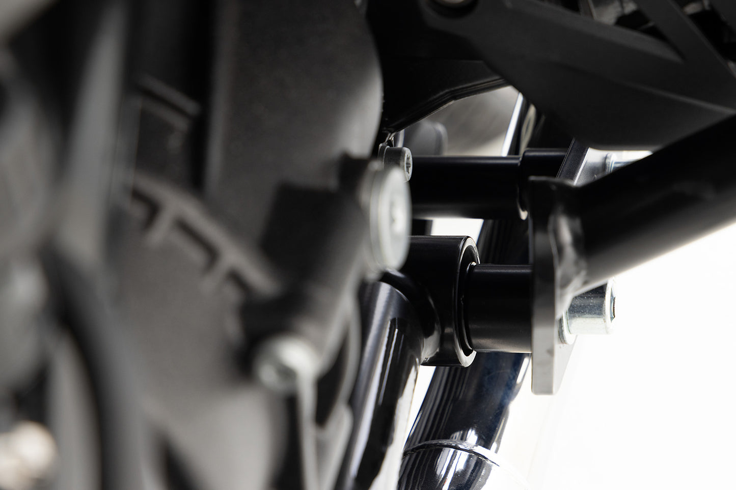 Widening set for R 12 + nineT engine protection bar - black