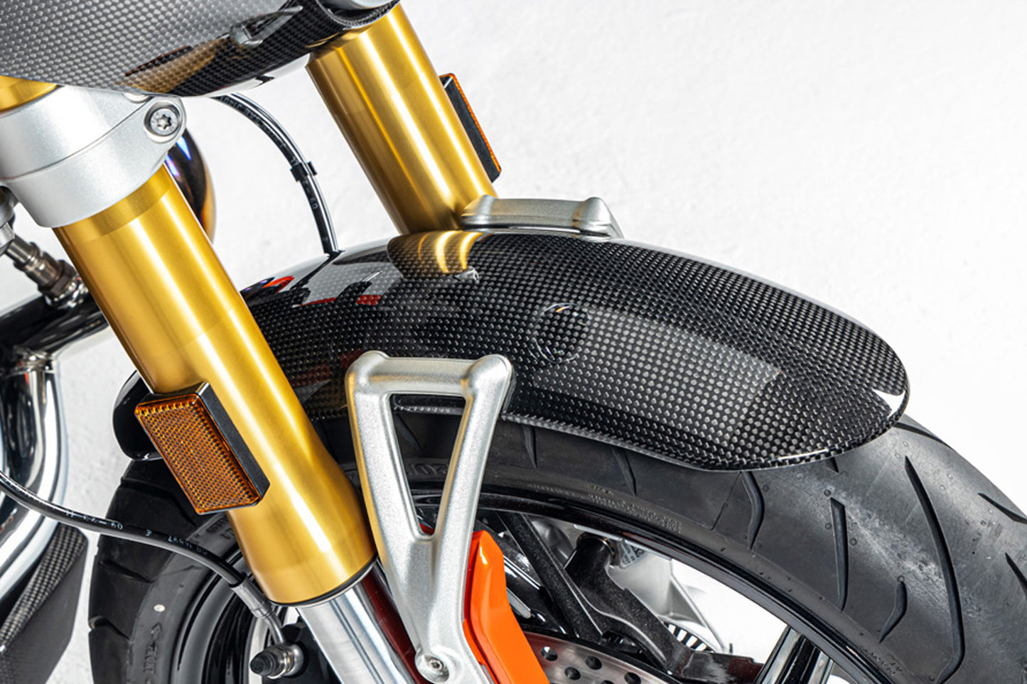 Ilmberger front mudguard R 12 nineT - carbon - glossy