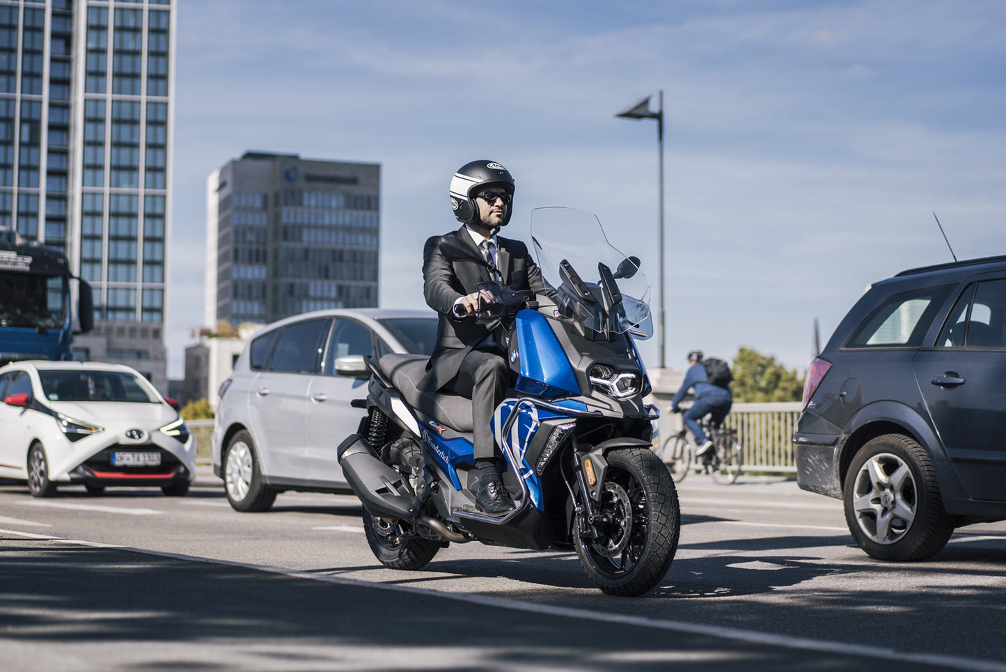 System protection bar - black