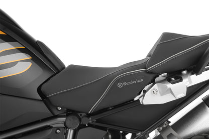 AKTIVKOMFORT rider seat - standard with seat heating Smart Plug & Play - black