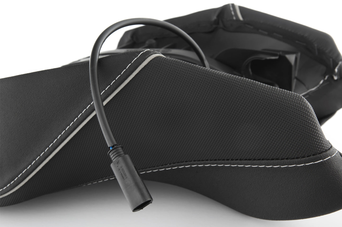 AKTIVKOMFORT rider seat - standard with seat heating Smart Plug & Play - black