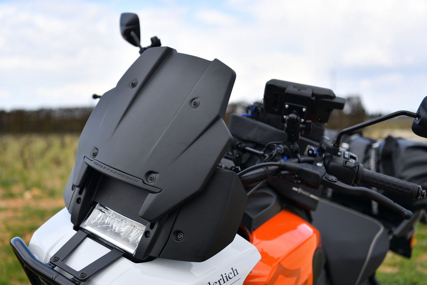 Windshield FLOWJET - black